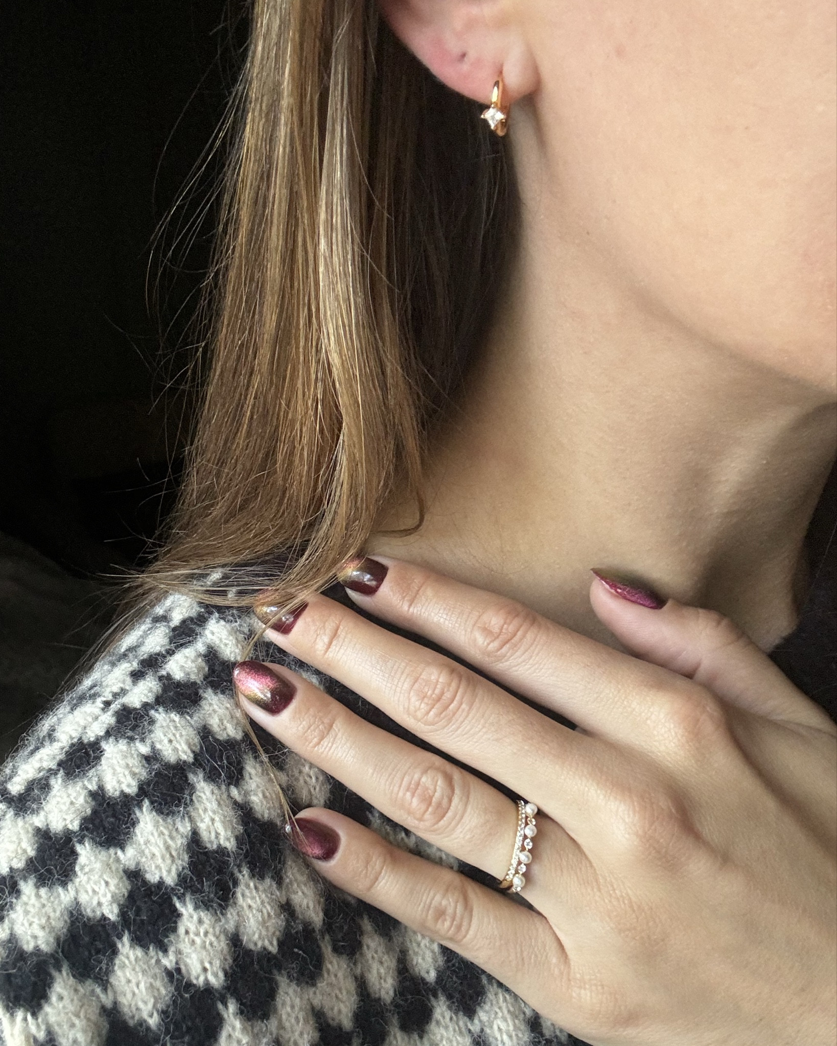 The minimalist jewelry of my dreams! @CaitlynMinimalist takes simplicity and makes it so gorgeous by adding a unique twist on classic designs. This dainty pearl ring? The stud on the hoops? I’m obsessed! 

You can shop all of these pieces below and find even more stunning jewelry on their website!

#ad #gifted 

#LTKFindsUnder100 #LTKBeauty #LTKGiftGuide