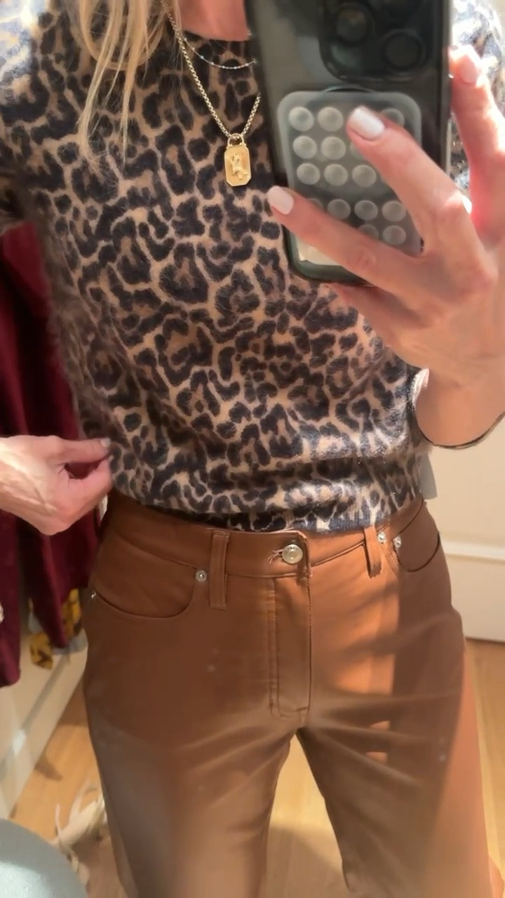 Animal print crewneck sweater + vegan leather pants in a rich chocolate brown. Love this combo so much. Brown is big this year as well as animal print. A great holiday outfit option. 

Sweater is tts, Gretchen is 5’7” and in a small. Pants tts, she wears a 27 and is in a 2. 




Holiday outfit 
Thanksgiving outfit


#LTKHoliday #LTKParties #LTKVideo