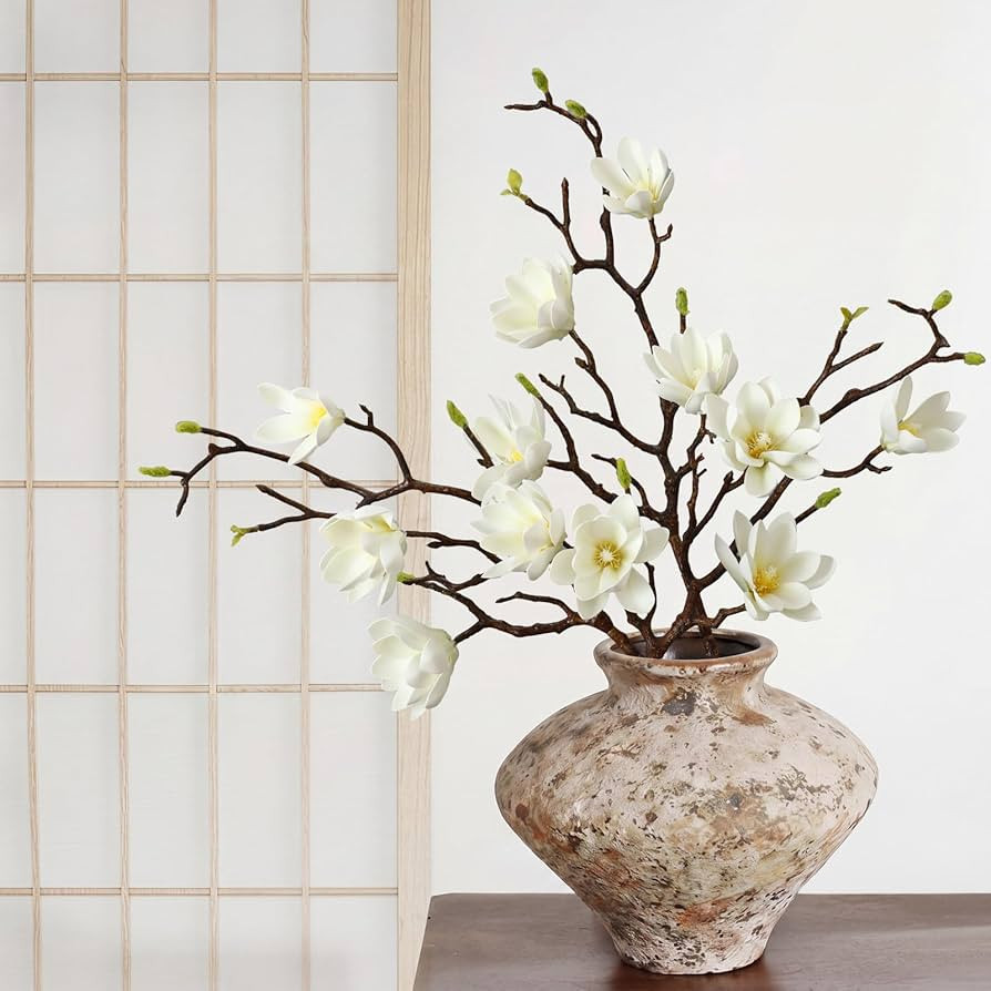XunYee 3 Pcs Artificial Magnolia Flowers Stems Faux Magnolia Branches with Buds, 28.3" Long Stems... | Amazon (US)