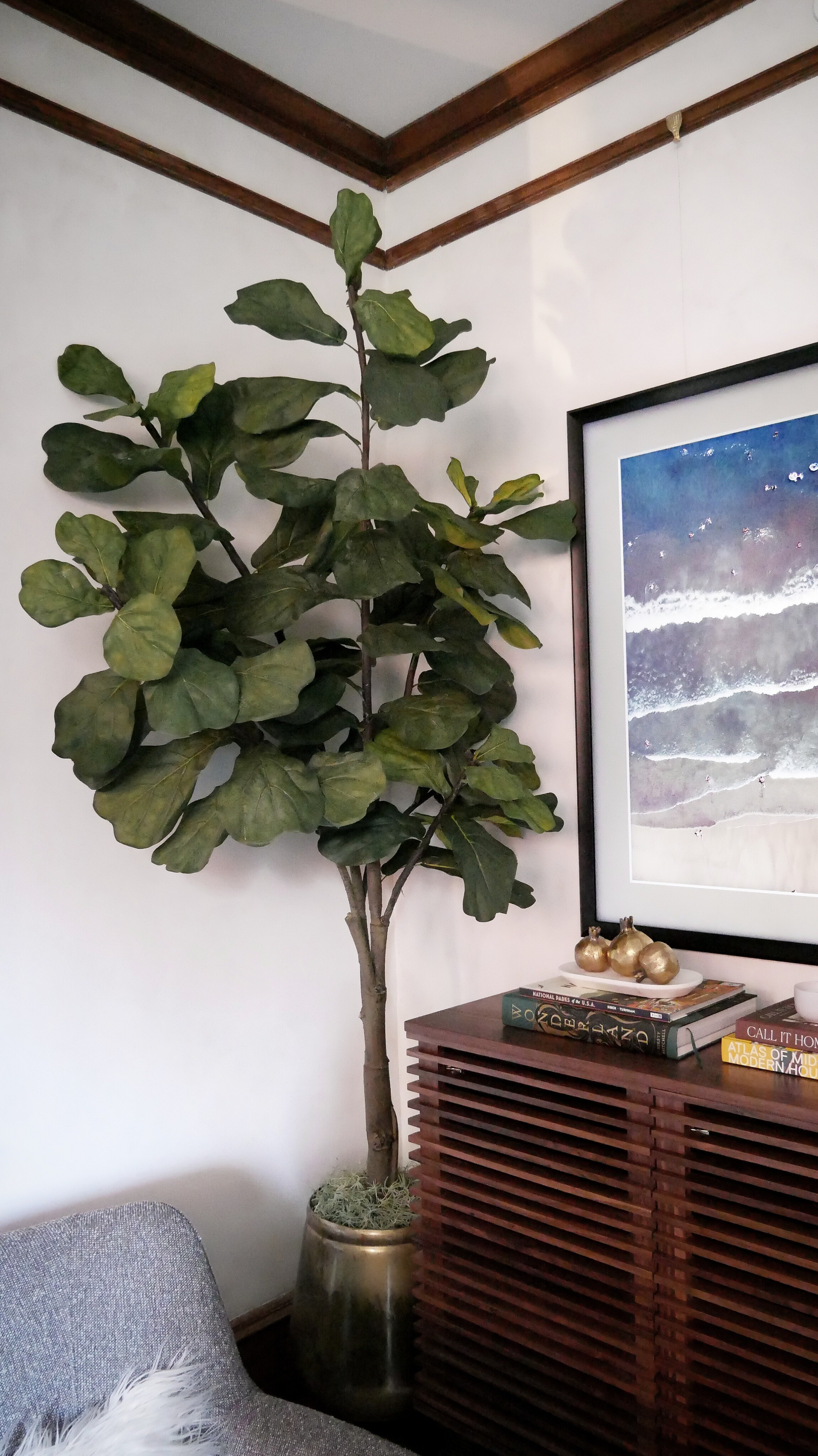 One of our most popular links this week! This faux fiddle leaf fig looks great and has fooled quiet a few visitors. We went with the 7 ft tree and gave it a few extra inches of height using this large brass pot

#LTKHome