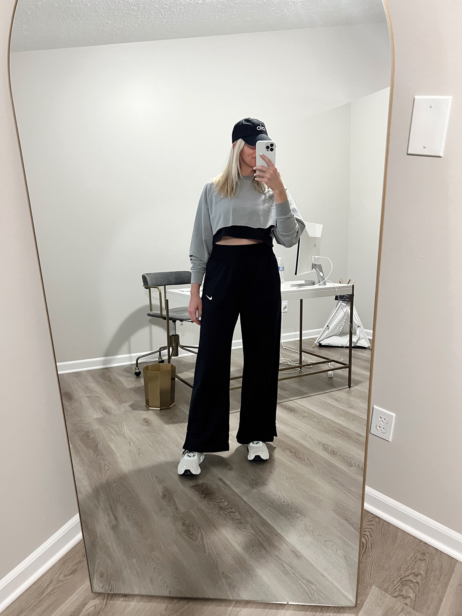 Tonight’s walking outfit— High waisted wide leg sweatpants with slits paired with layered cropped shirts.

Fall outfit 
Fall look

Alo yoga hat 
On Cloudmonster 

#LTKshoecrush #LTKfindsunder100 #LTKstyletip