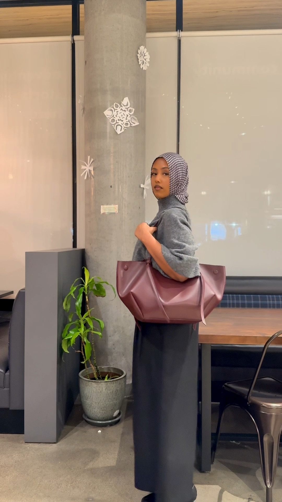 Pants + tote 🥀♥️

#LTKootd #LTKSaleAlert