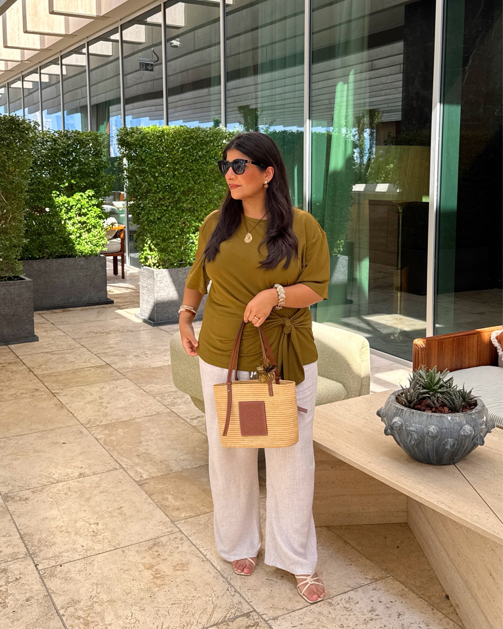 doha holiday outfit 

petite linen trousers, holiday outfit, loewe bag 

#LTKmodest