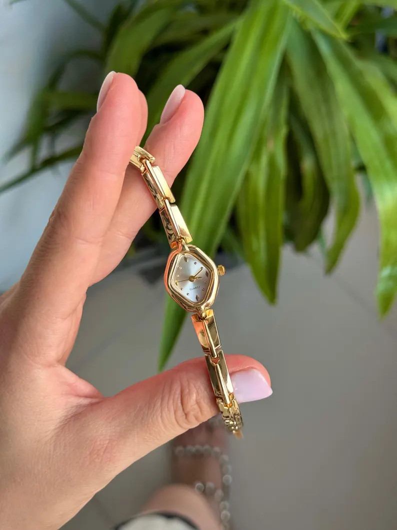 Minimalist Gold Tone Women's Watch – Elegant Quartz Bracelet Watch With Unique Oval Dial, Class... | Etsy (US)