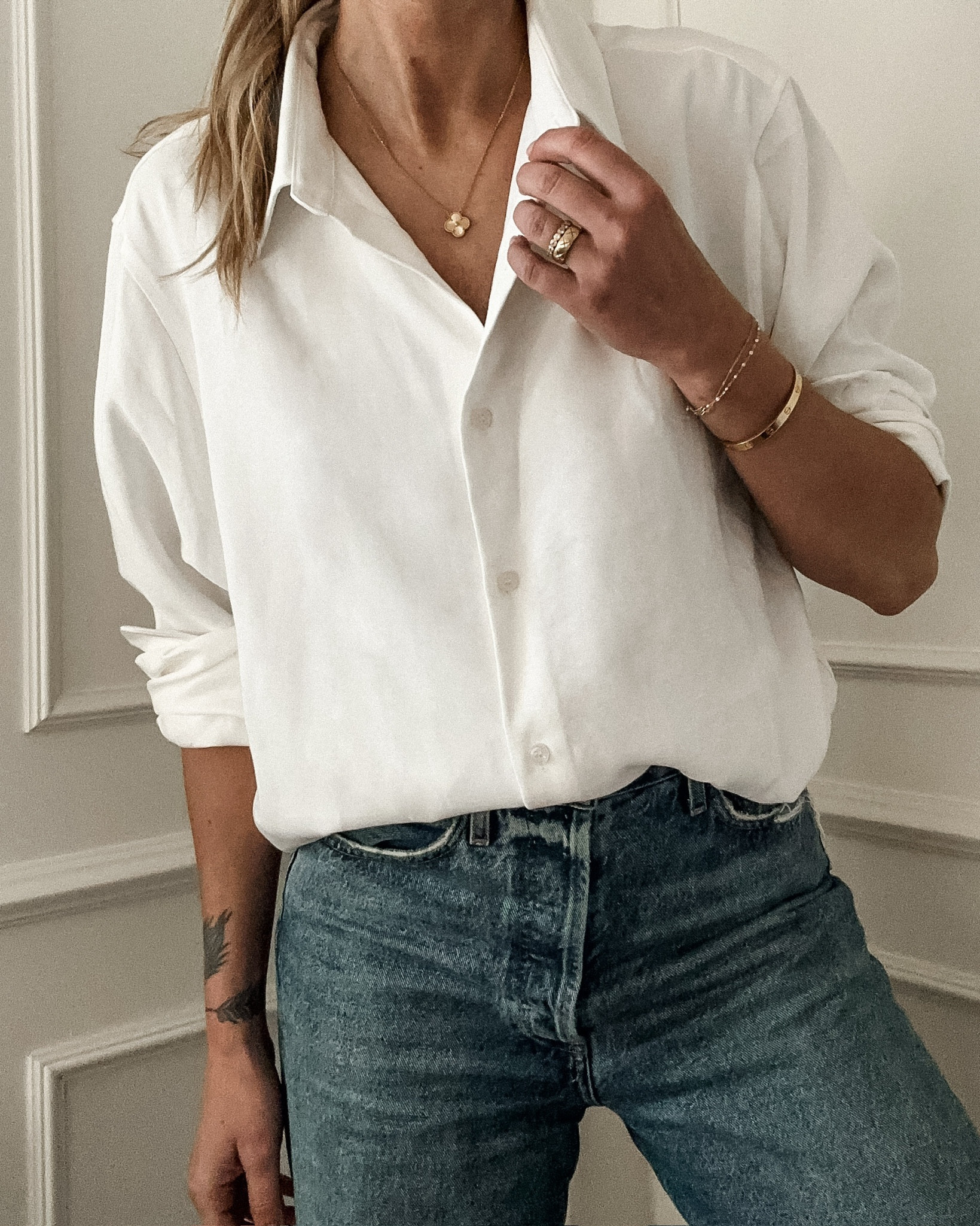 White button down shirt wearing an XS 

#LTKStyleTip #LTKOver40 #LTKSaleAlert