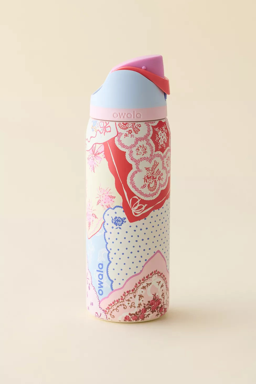 Owala UO Exclusive Hankies Print FreeSip 32 oz Water Bottle | Urban Outfitters (US and RoW)