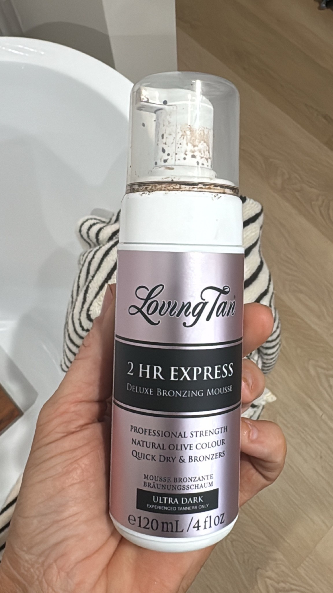 This is the tan Alex put on my yesterday! You can use code JESSPLEX for a free tanning mitt. 