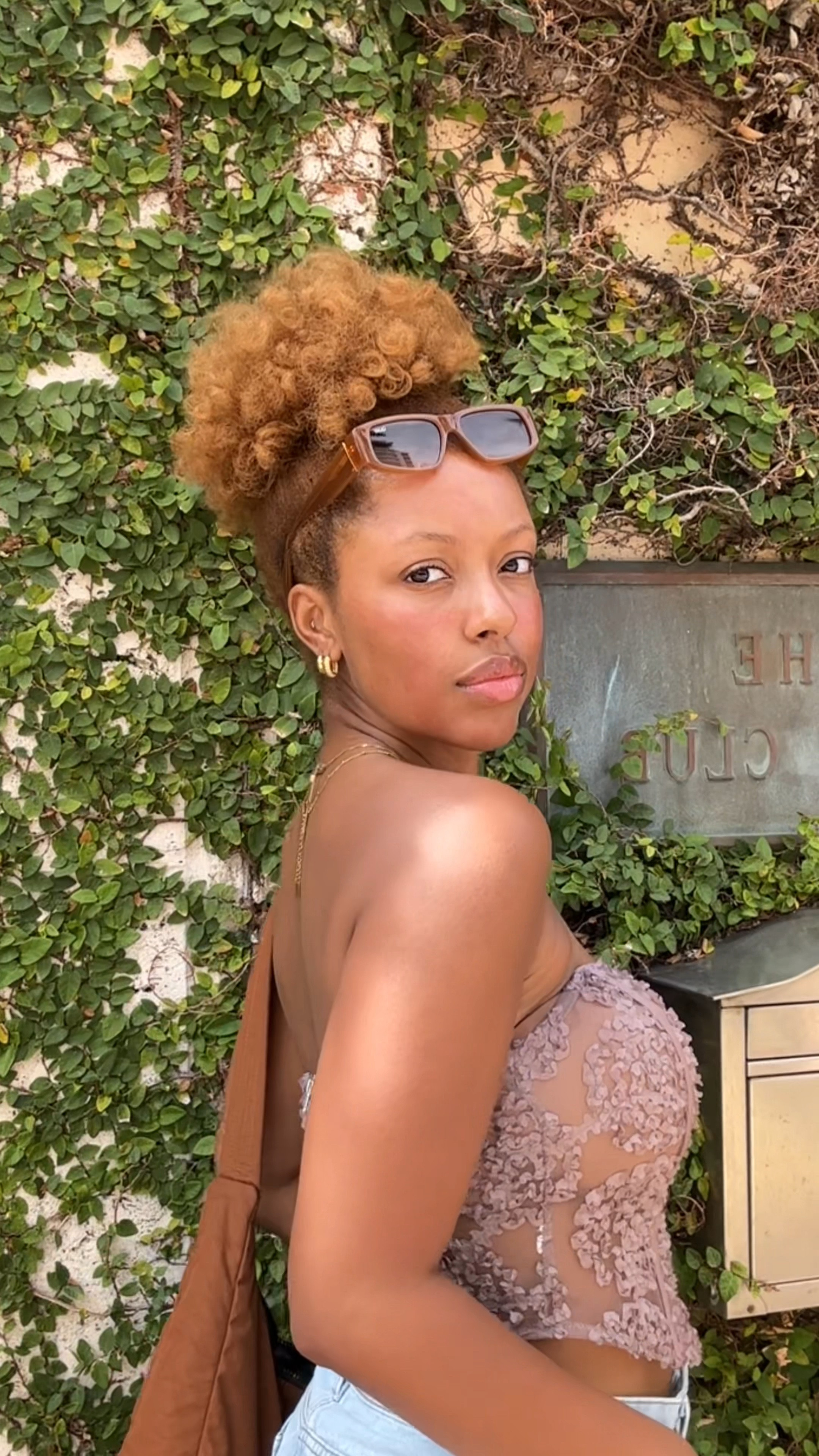 I got asked about this top three times as I was running errands and so I definitely wanted to share… it’s from PrettyLittleThing 😍 (the top and jeans) #casualoutfit #casualfashion 

#LTKstyletip