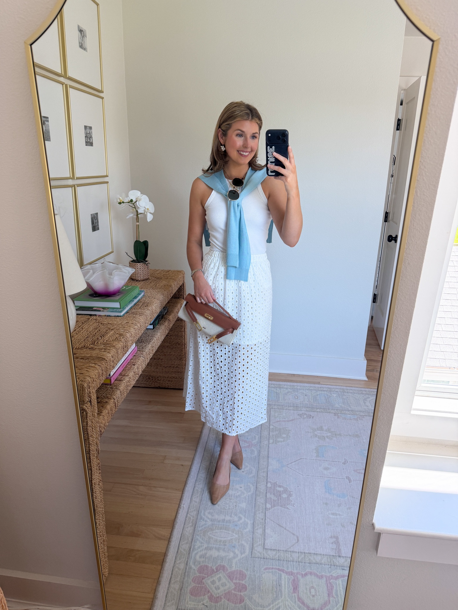 Spring summer outfit idea! Wearing a S 