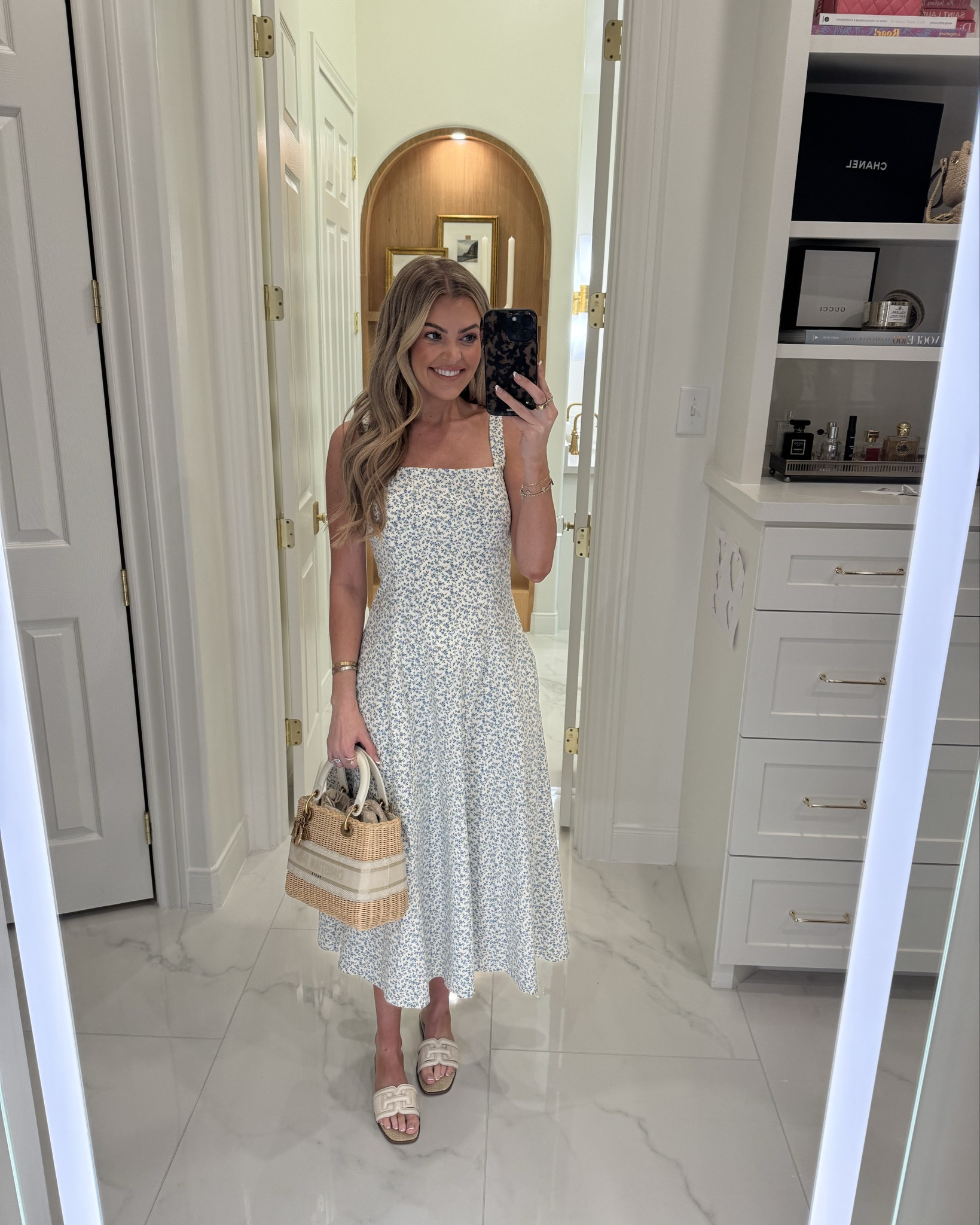 Such a cute little blue floral print midi dress for spring! This would look so cute for church, plus it's very stretchy + has pockets! (wearing a small regular) use code: DRESSESAF for an additional 15% off

blue floral print dress, abercrombie, spring dresses, spring style, on sale, church dress 

 

#LTKFindsUnder50 #LTKSaleAlert #LTKFindsUnder100