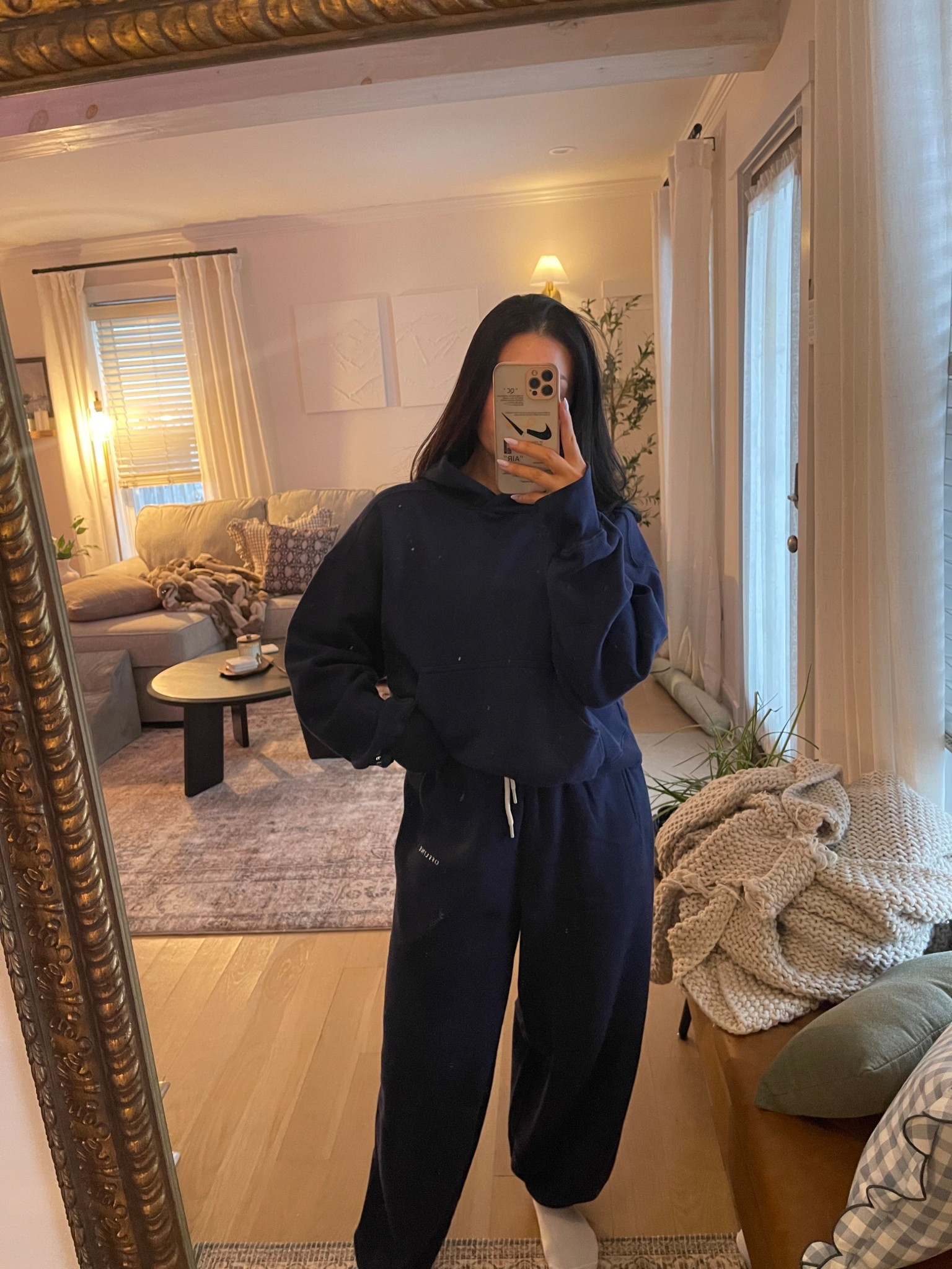 Aerie sweatsuits are LIFE

wearing M in both 💙