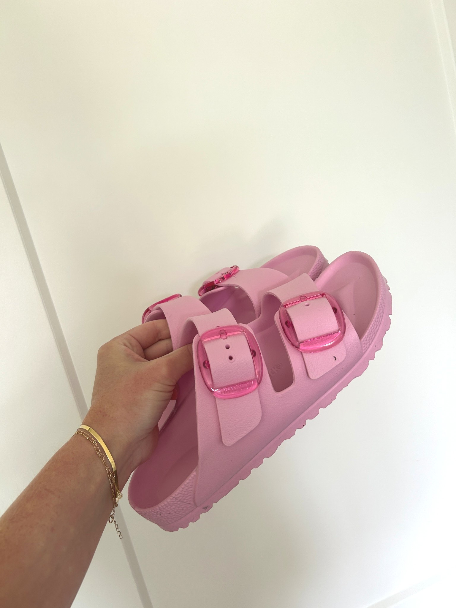 Another gift idea! My MIL got these  waterproof birks for me for an early bday present. Perfect for pool and beach days and the big pink buckle is TOOOOO CUTE omg I love 
