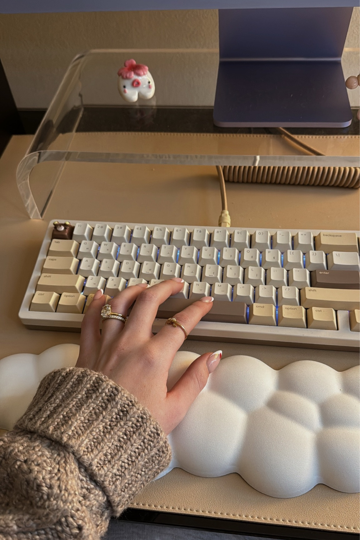 Coziest room in the house, my office 😌

#LTKSeasonal #LTKhome