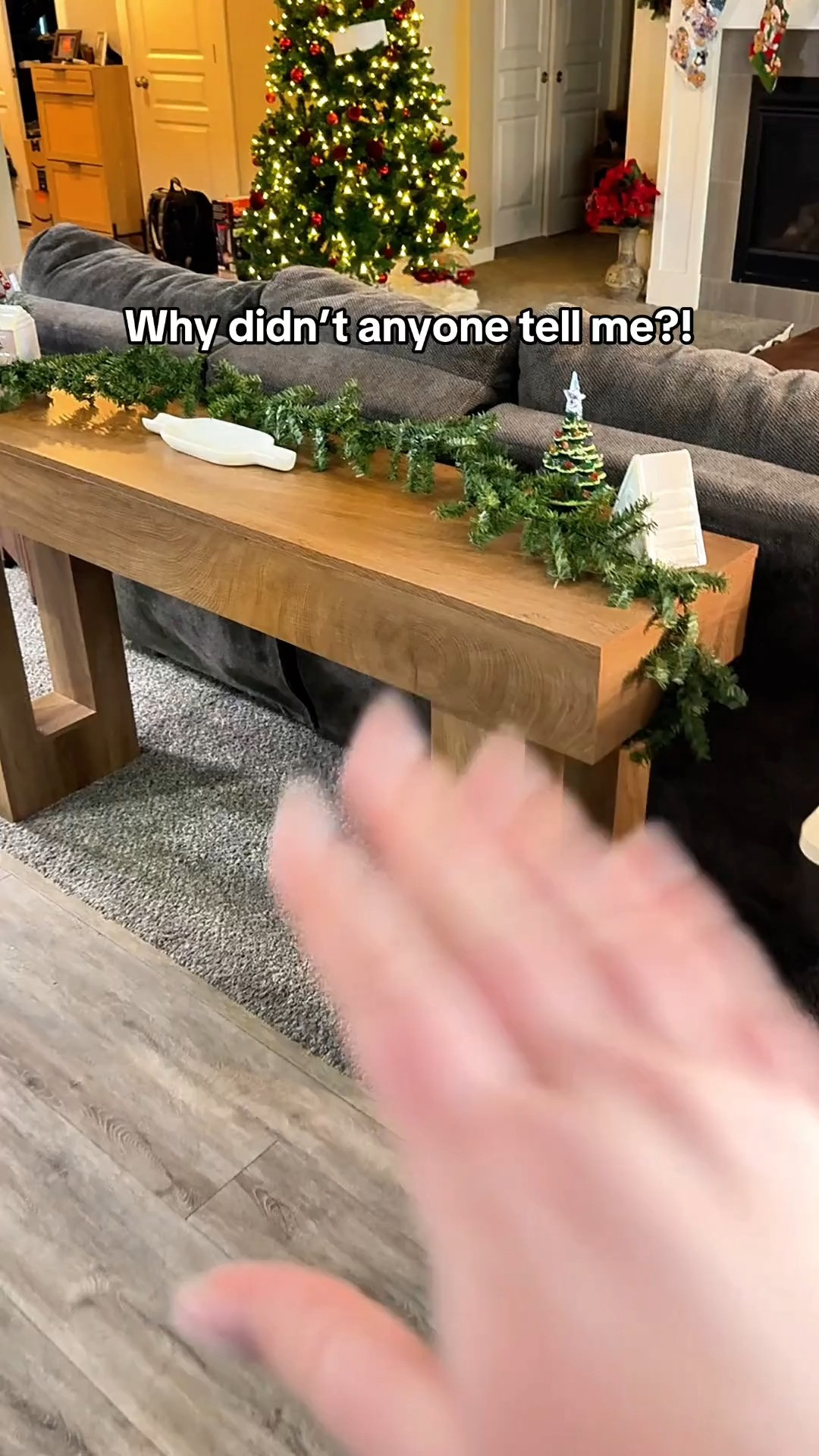 ✨ High end look without the high end price. This console table is such a good find 

 #LTKSeasonal #LTKHome #LTKSaleAlert