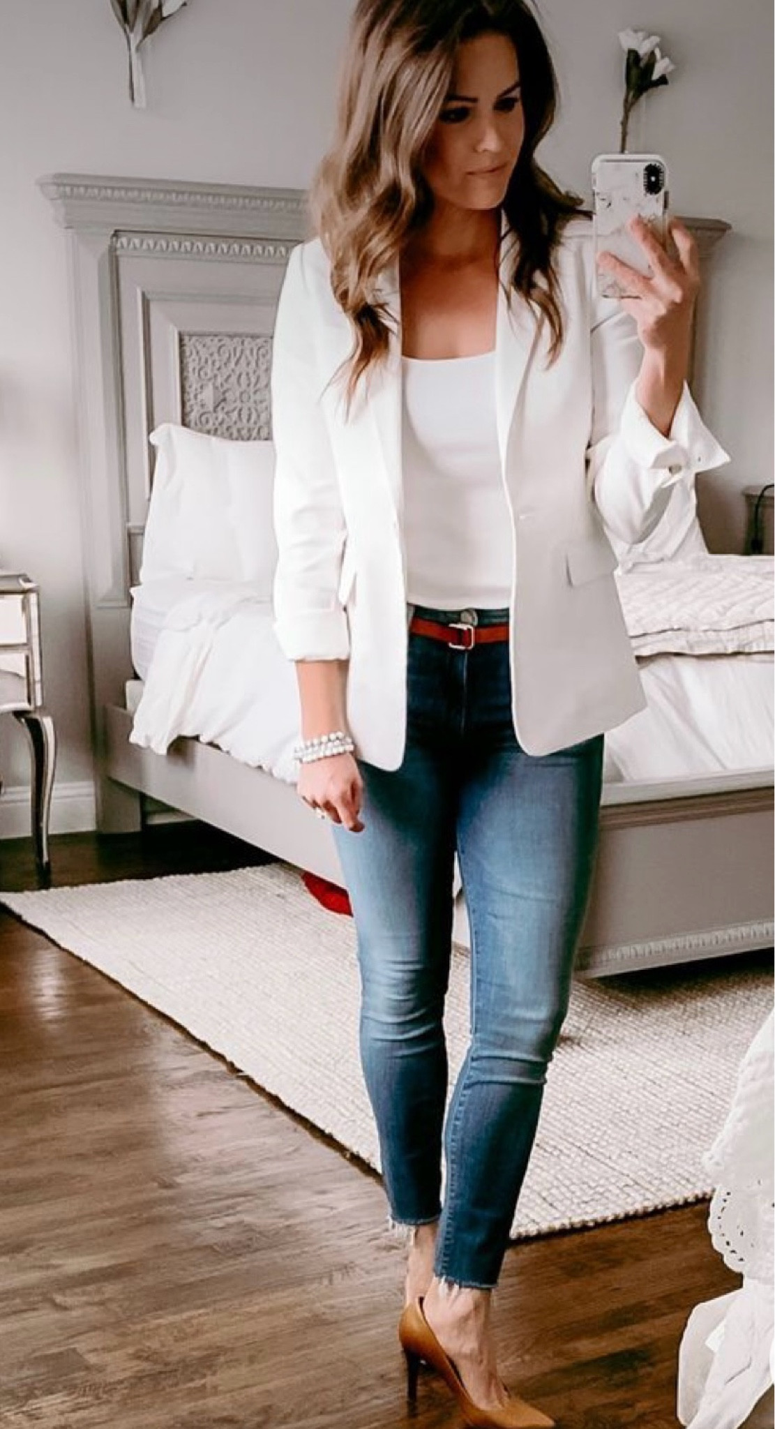 Spring Workwear



Spring  spring style  spring fashion  spring outfit  trendy fashion workwear  spring work outfit  blazer  denim jeans  casual workwear  casual outfit 