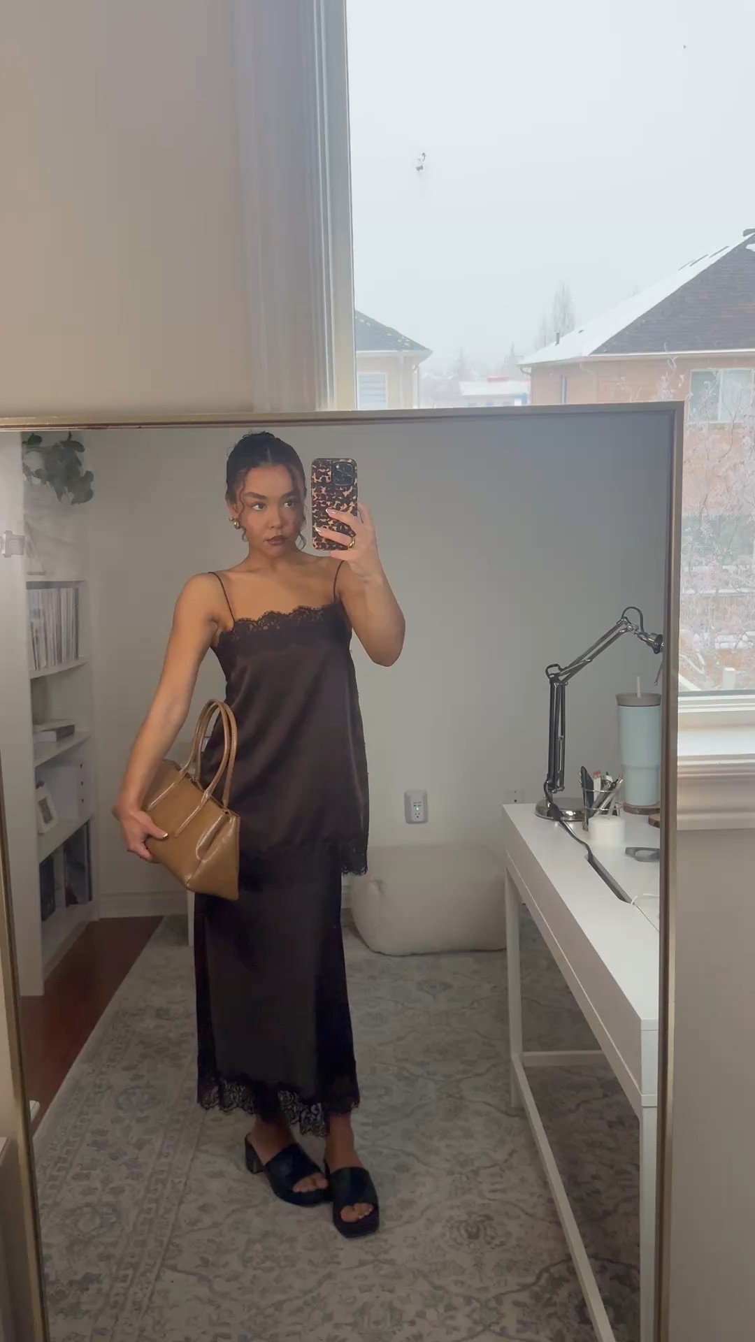 Date Night Look 🍸

My top, skirt, & bag are from Zara

All XS

#LTKstyletip #LTKdatenight #LTKwinter