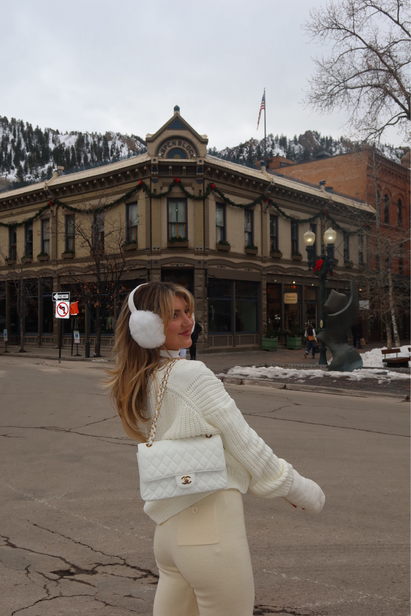 Winter cozy look ☺️☺️ shop it here 

Casual Winter outfit ideas - trendy winter outfits - aspen outfit inspo - mountain trip outfits - mountain vacation outfit ideas - fur accessories - winter fashion - cozy winter outfit - knit cardigan