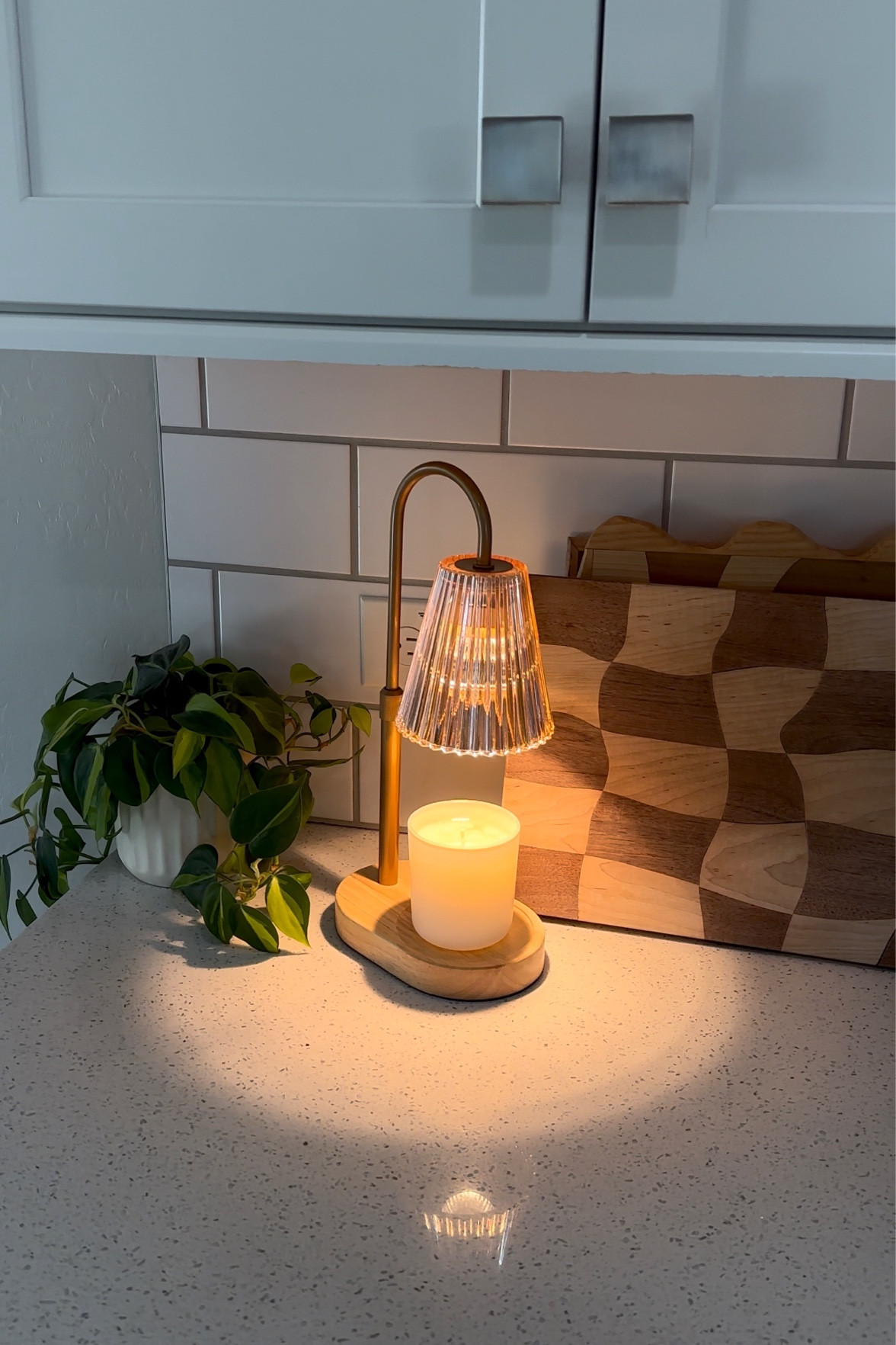 Cutest candle warming lamp!🤍

#LTKSeasonal #LTKHoliday #LTKGiftGuide