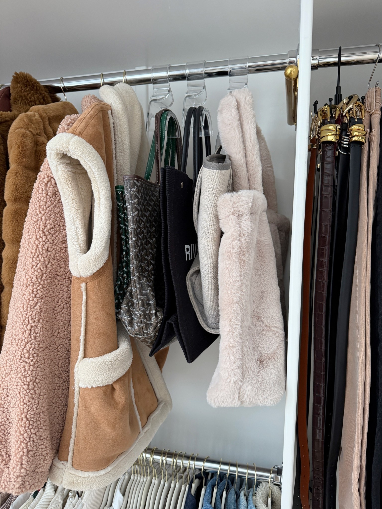 Hanging closet organizers 👏🏻

Home
Bag
Handbag
Purse
Tote
Belts 

#LTKHome