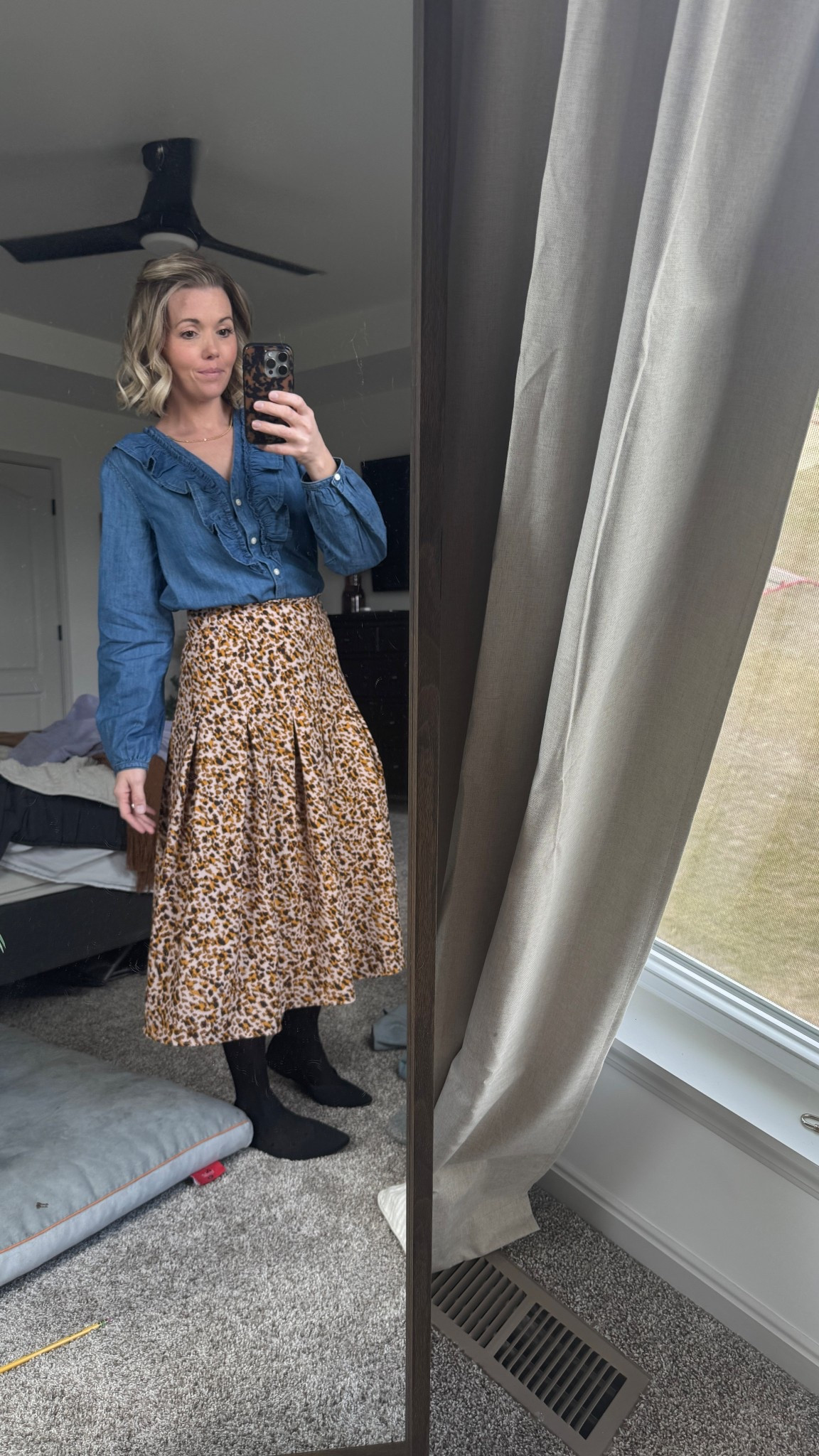 Art show bound. ♥️

#LTKSaleAlert #LTKOver40 #LTKFindsUnder50