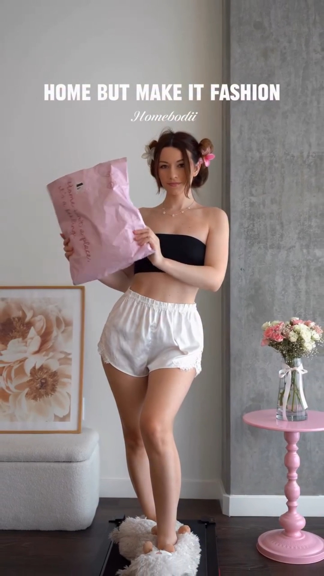 comfort, but make it beautiful🤍✨ 
:::
:::
:::
#homeoutfit #lounge #styleoftheday #sandiego_ca

#LTKgrwm #LTKValentine #LTKdayinmylife