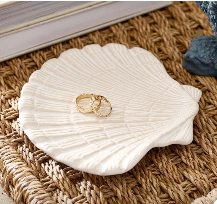 Home - this is such a sweet catch all tray, and would also make a great hostess gift


#LTKGiftGuide #hostessgift #tray #under10 #under15 #budgetfriendly #ringdish #jewlerytray #salefinds #potterybarn 

#LTKHome #LTKSaleAlert #LTKFindsUnder50