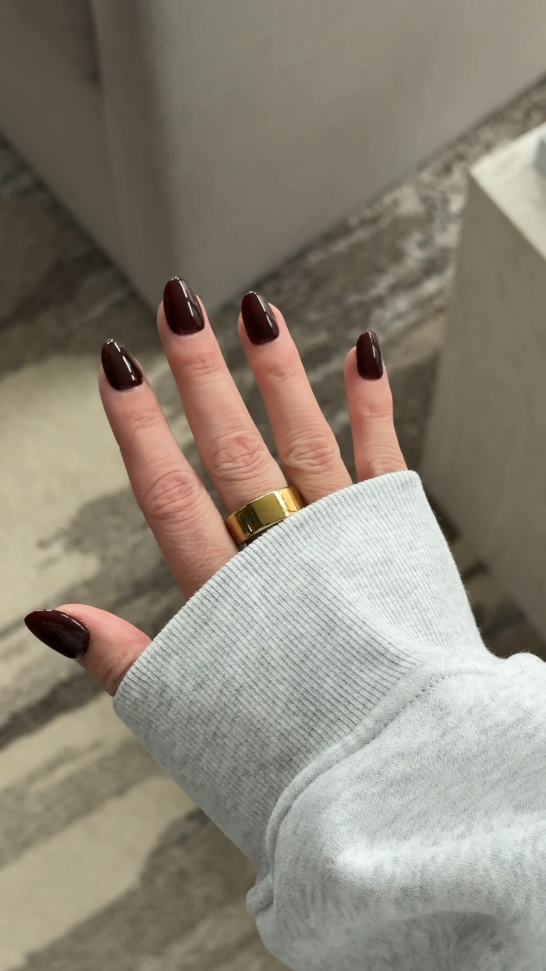 fresh nails for the week 🤎 this “coffee” shade is the perfect deep neutral (and they’re press-ons 👀)


press on nails, press on manicure, reusable press on nails, at home manicure, easy nails, coffee nails, brown nails, dark brown nails, neutral nails, minimal nails, gel look nails, glossy nails, almond press on nails, chic nail color, everyday nails, clean girl aesthetic, neutral beauty, quick manicure, affordable nail

#LTKBeauty #LTKSeasonal