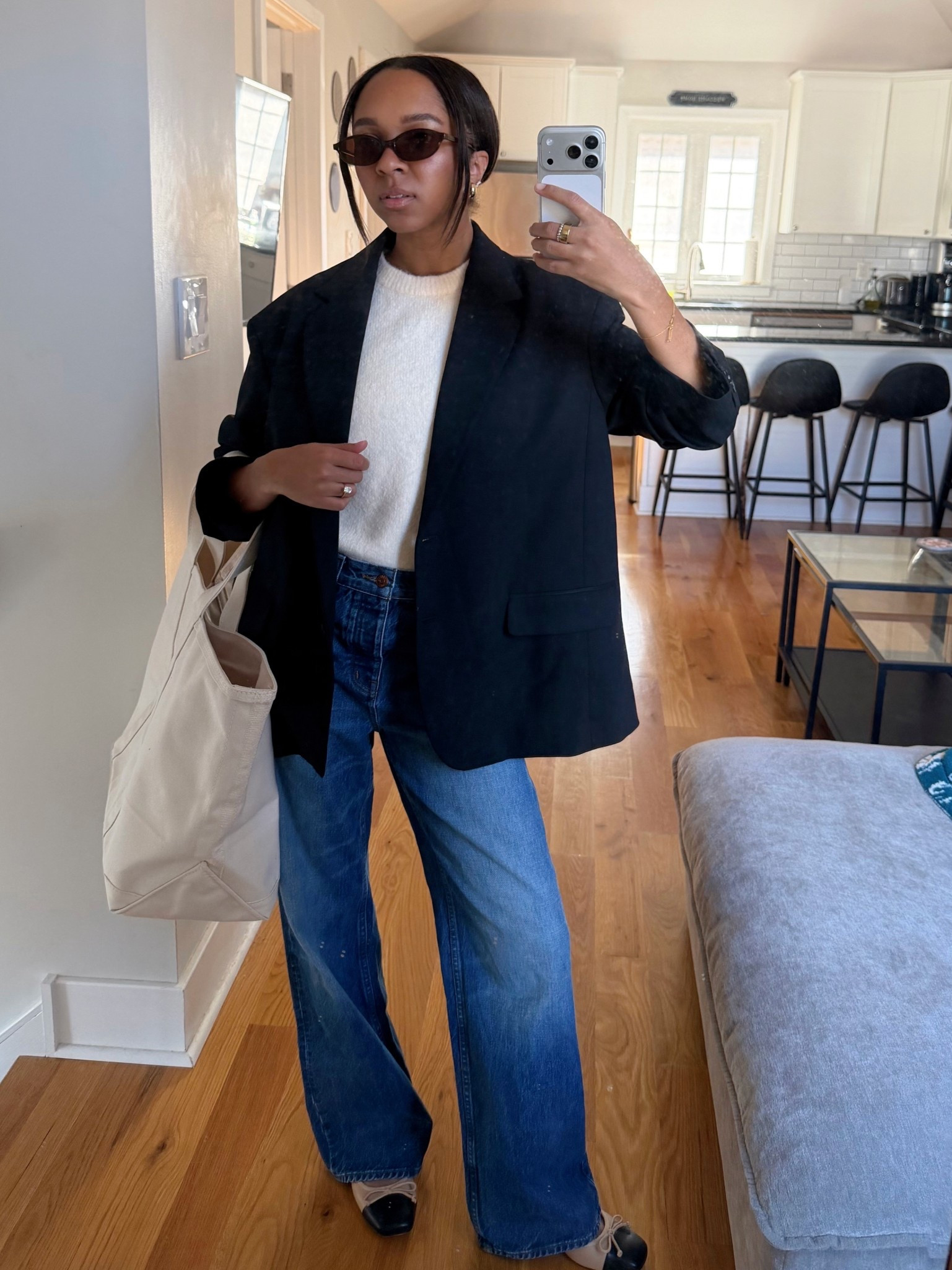 Modatope flats, Aritzia blazer, baggy jeans 

#LTKFindsUnder100 #LTKSaleAlert #LTKFindsUnder50