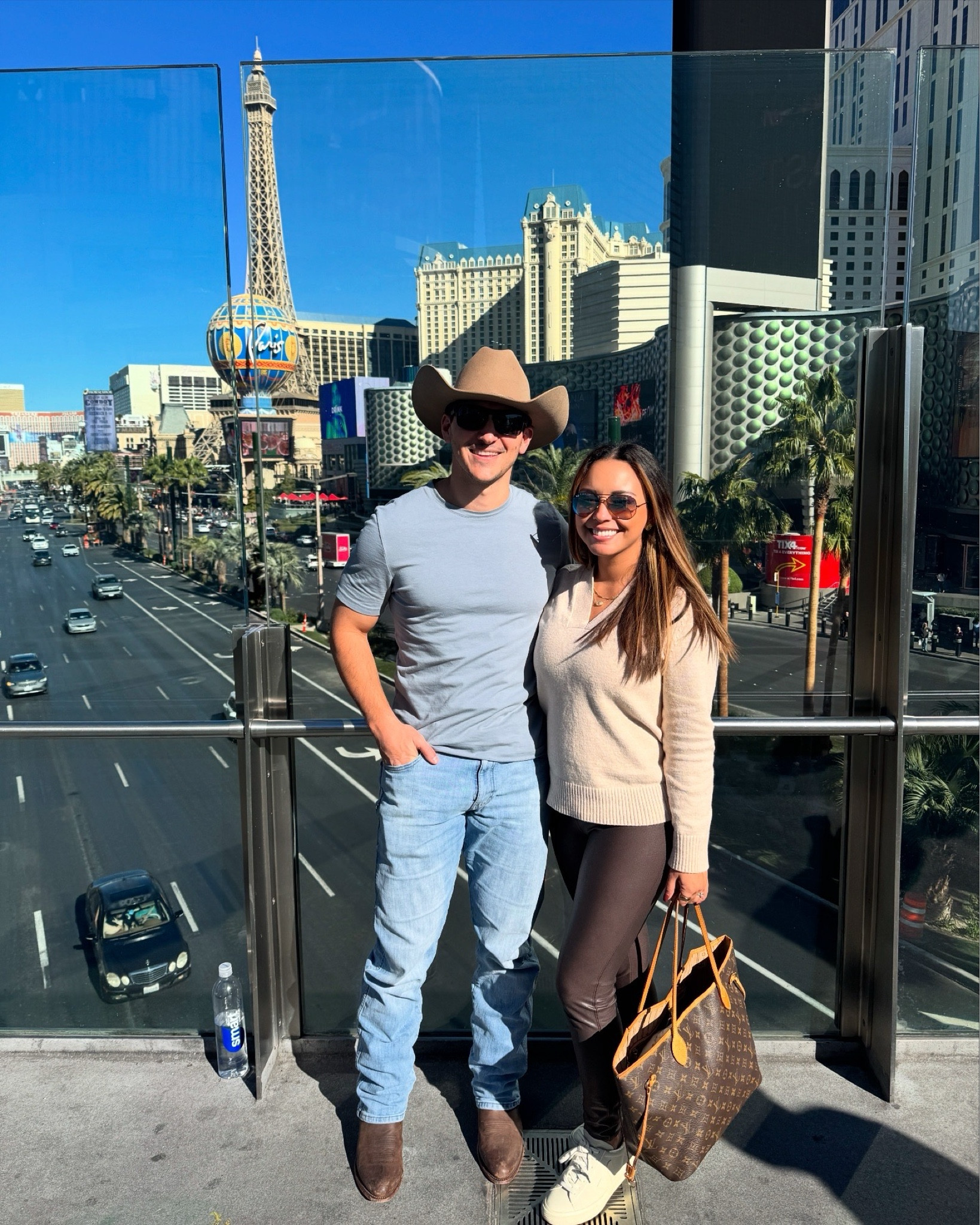 Travel and casual fit 

#LTKTravel #LTKStyleTip