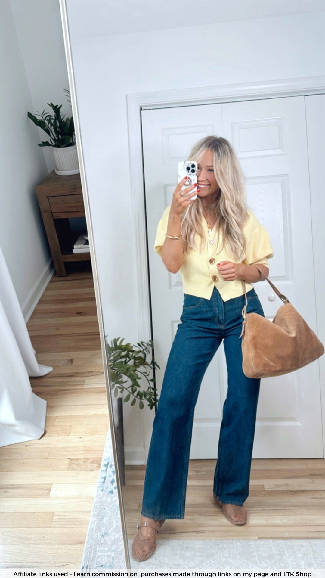 Zara butter yellow top for fall 🍂

Abercrombie denim
