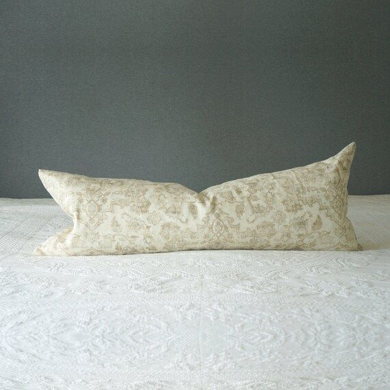 Cream Vintage Rug Linen Lumbar Pillow Cover - 14"x36"-  country modern farmhouse cottage decor ki... | Etsy (US)