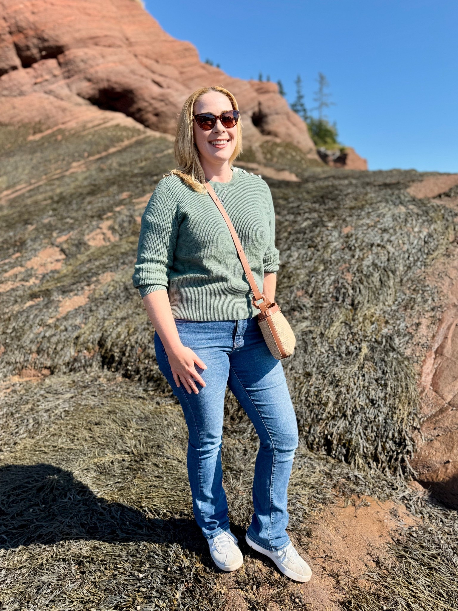 Women’s fall outfit, women’s fall fashion, fall sweaters, women’s midsize, women over 40 outfits

#LTKStyleTip #LTKOver40 #LTKMidsize