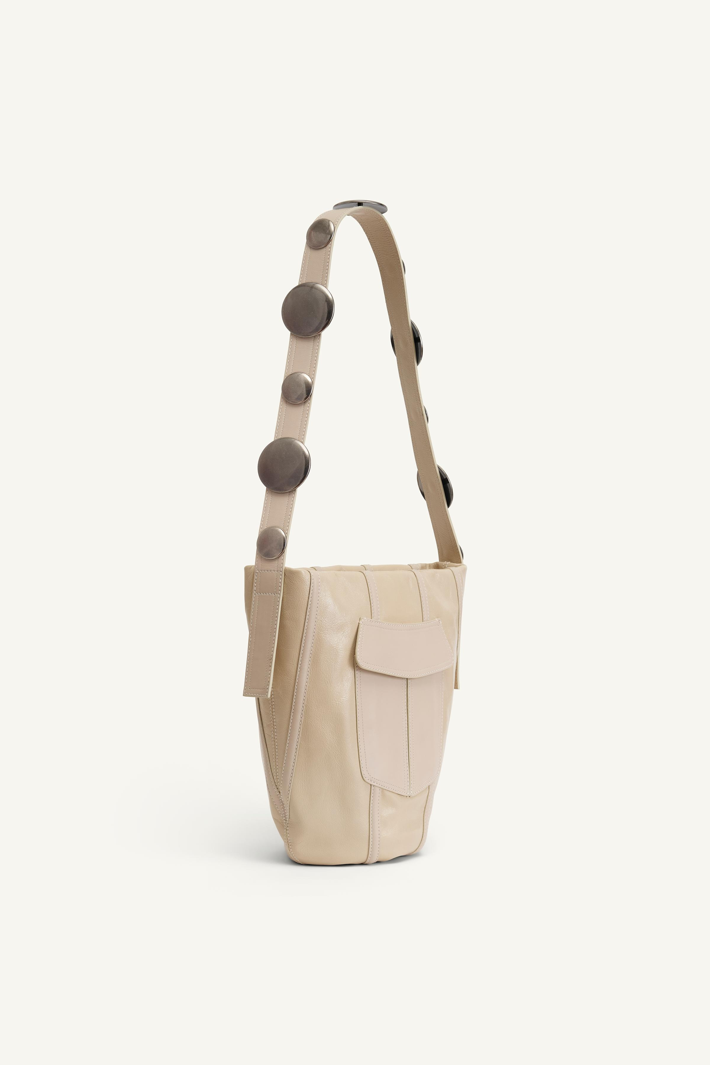 LTHR PCKT BG 14 | Zara US