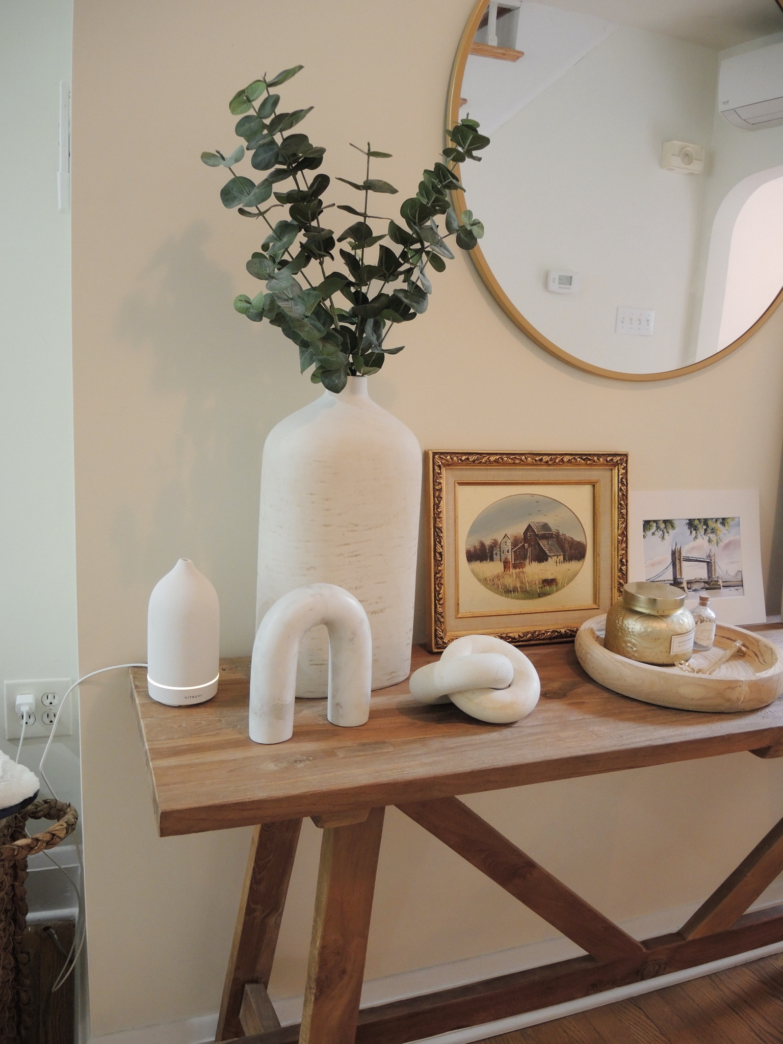 my vitruvi essential oil diffuser 🤎🤍 

#LTKGiftGuide #LTKstyletip #LTKFind