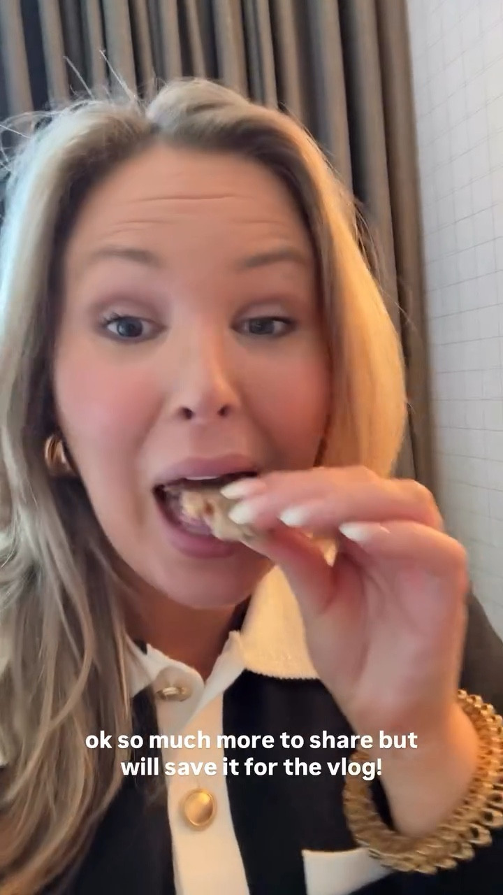 Thriving at break time 

#LTKCon #LTKMidsize #LTKPlusSize