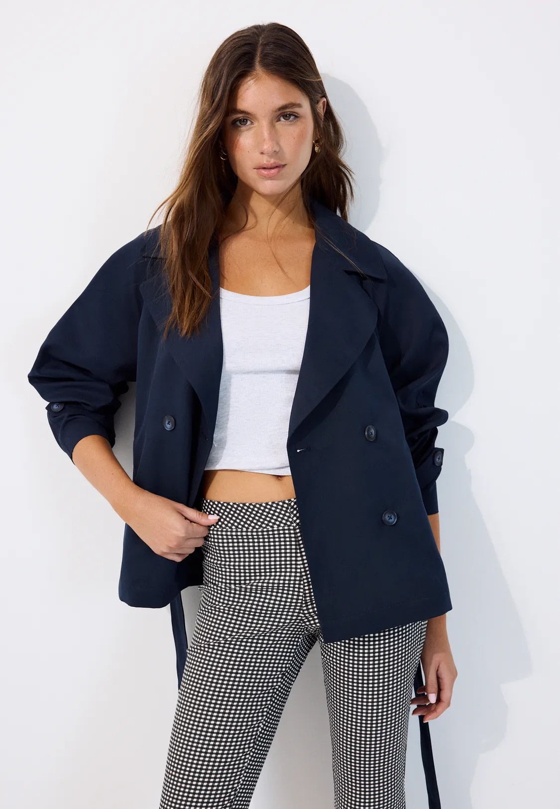 Short flowing belted trench coat - Women's fashion | Stradivarius United Kingdom | Stradivarius (UK)