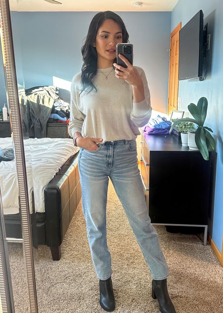 Freezing temps here so wore this warm and comfy outfit to conferences! Loving straight jeans
#warmoutfit #outfitover30 #straightjeans #styleover30

#LTKstyletip #LTKunder50 #LTKunder100