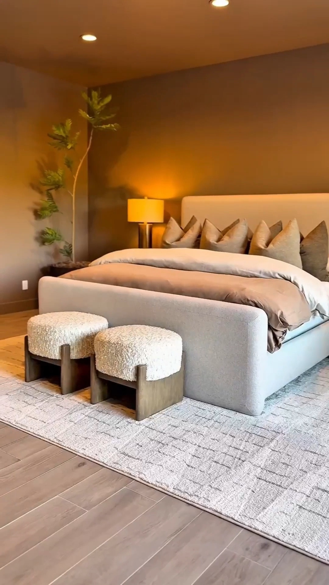 Before & after… the ottoman stole the show 🤎
These oversized ottomans are truly one of a kind, from the rich texture to those stunning wood legs. I loved them so much at the foot of the bed, I’m thinking about adding them to my living room too. ❤️

Ottomans 
Boucle Ottomans. Moody Bedroom 
Bedroom Decor. Bedroom Inspo. 

#summerthompsonstyles


#LTKHome #LTKvlog #LTKdayinmylife