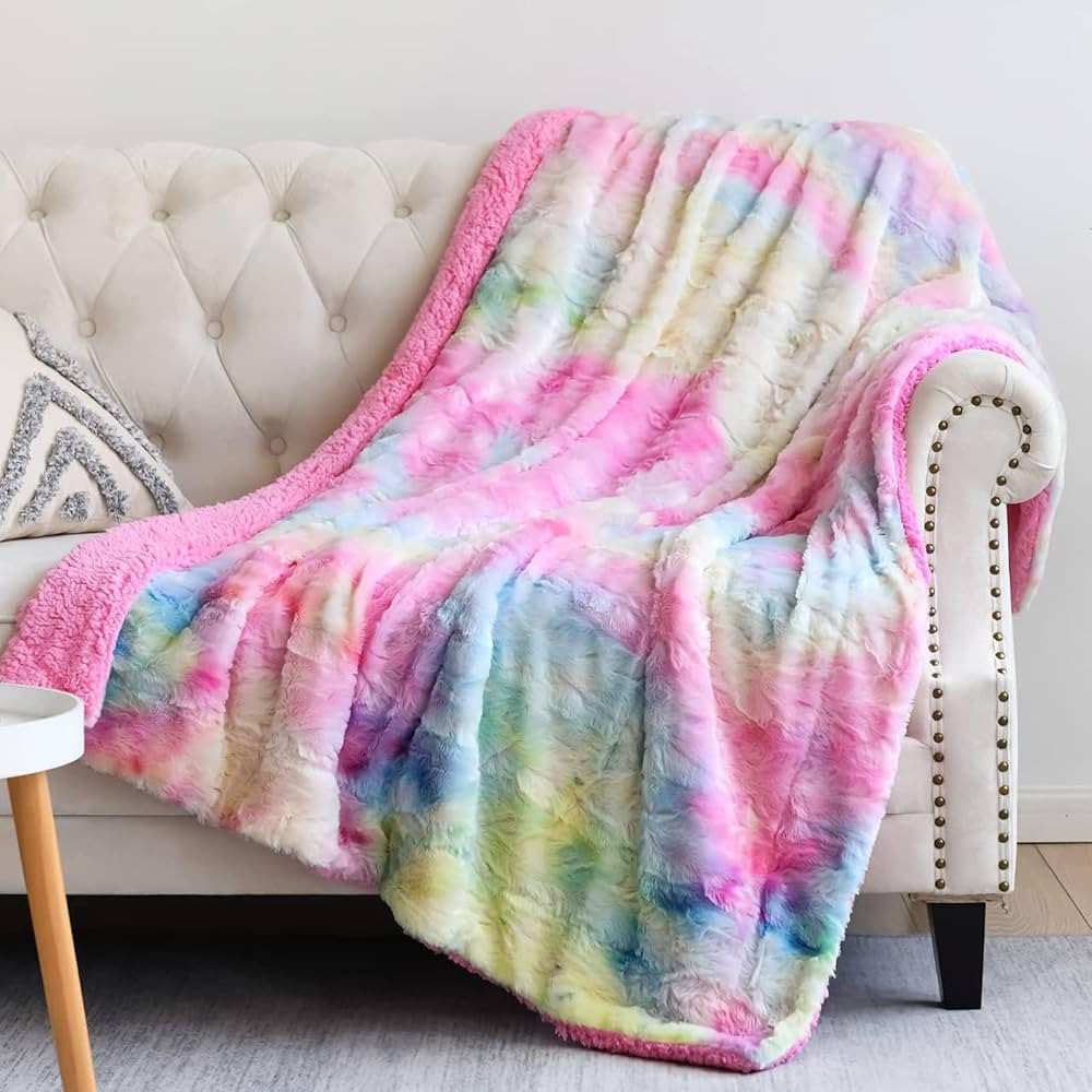 Amazon.com: NEWCOSPLAY Super Soft Faux Fur Throw Blanket for Couch Light Rainbow Sherpa Fuzzy Plu... | Amazon (US)