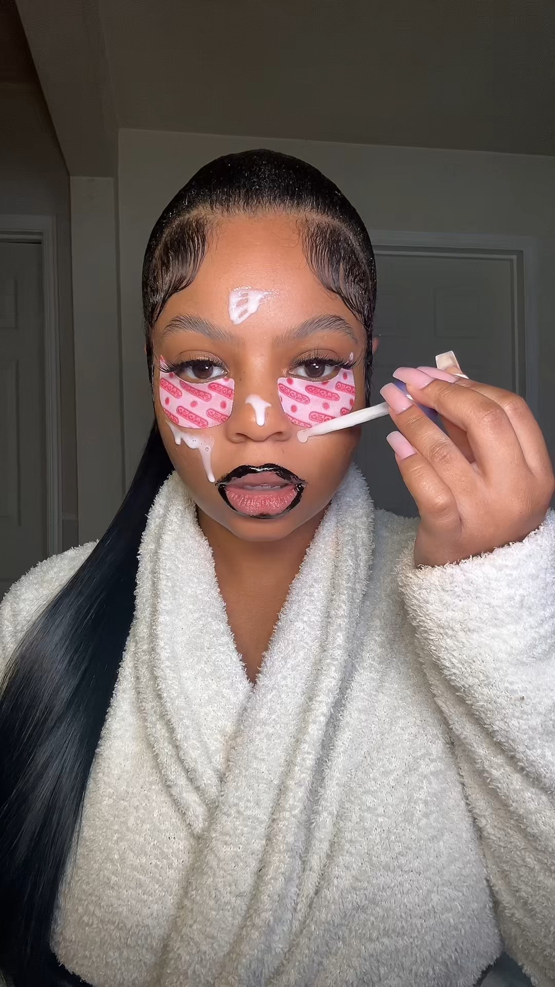 GRWM airport makeup 

#LTKGiftGuide #LTKFindsUnder50 #LTKBeauty