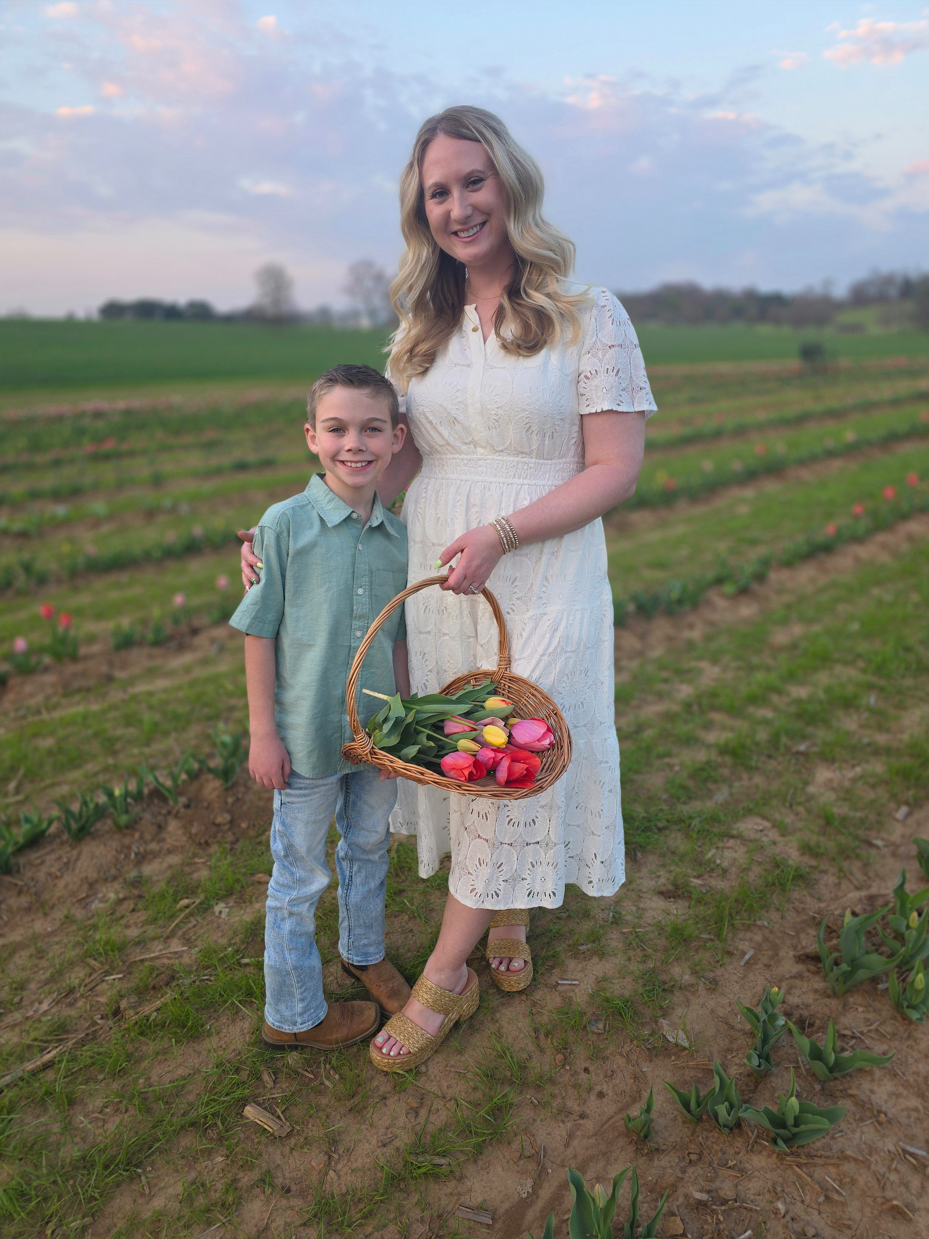 Tulip Farm with my favorite 😍 🌷

#LTKmomlife #LTKKids #LTKMidsize