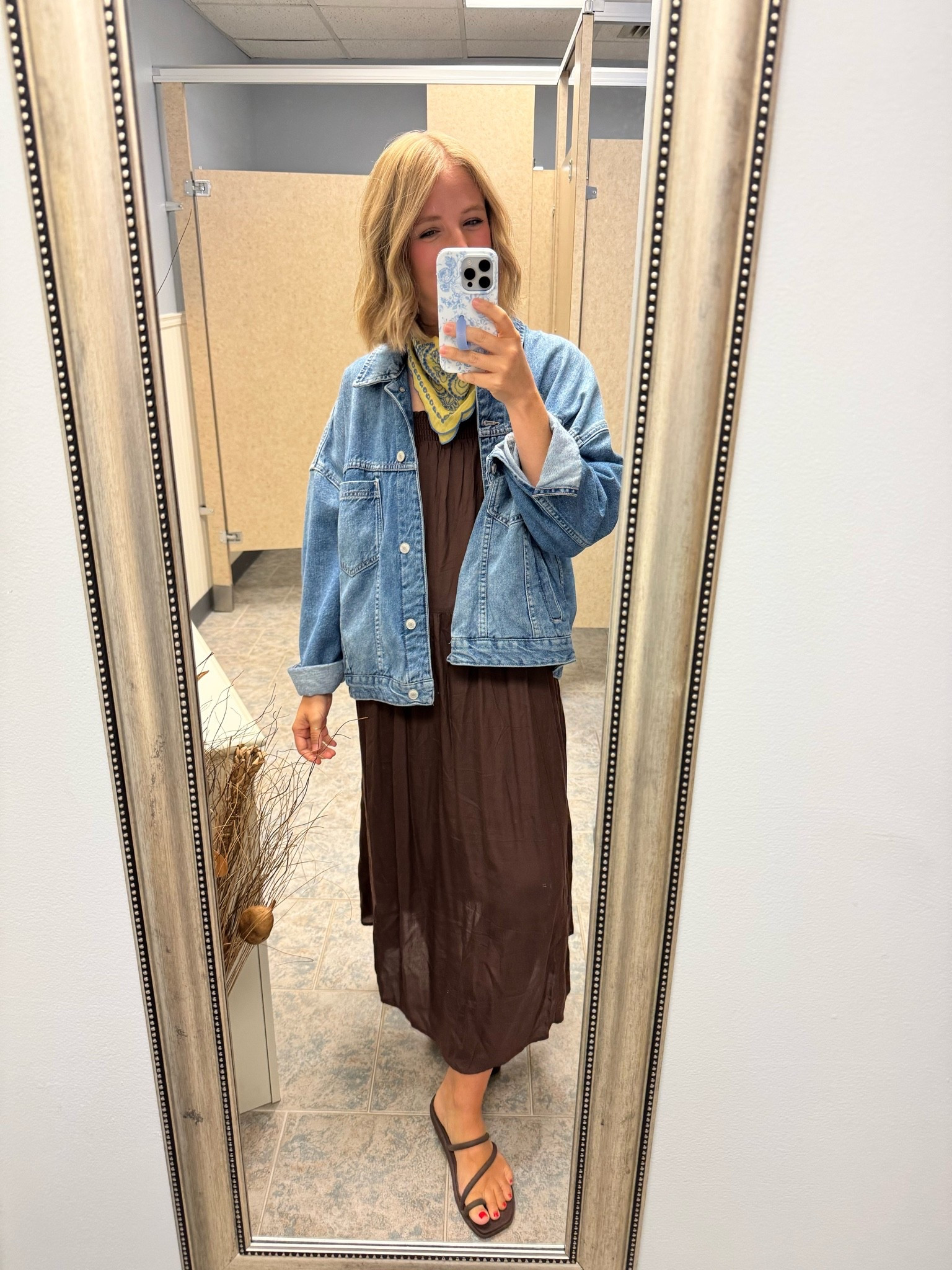 Wearing a size xs in the dress, and small in the jacket.

#LTKootd