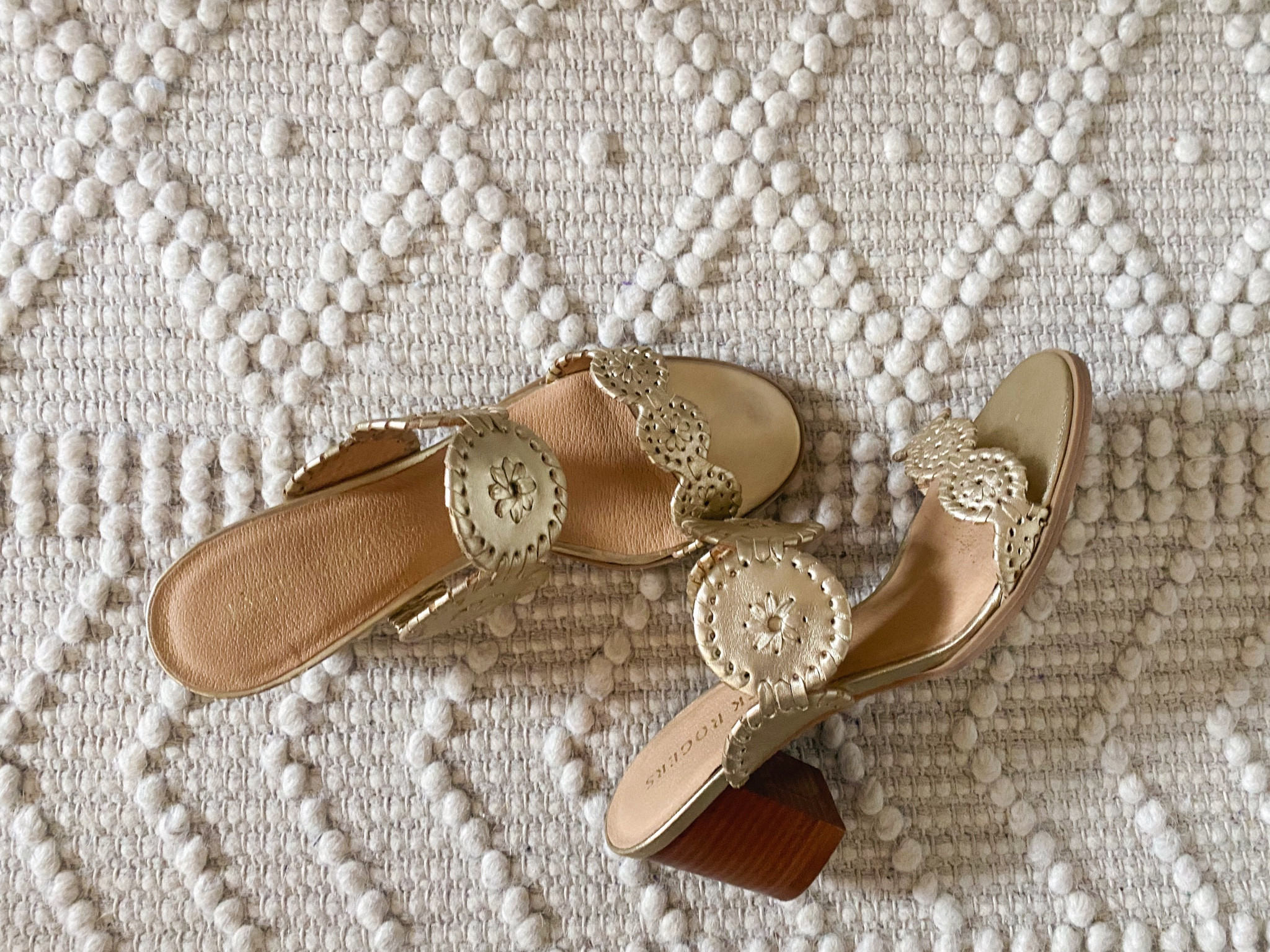 Love these shoes. Mid heel great platinum color. Goes with everything 

#LTKstyletip #LTKshoecrush