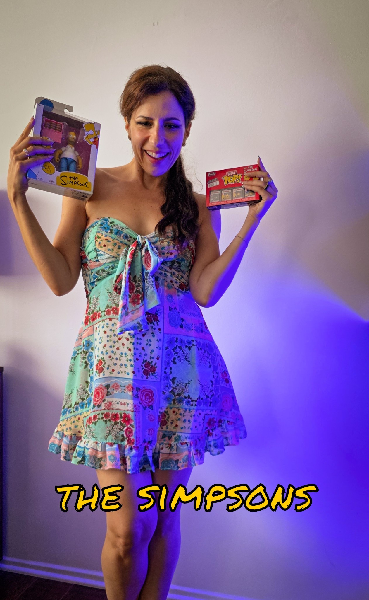 Celebrating National Donut Day with a fun The Simpsons unboxing! 

Linking my dress and all the products here.