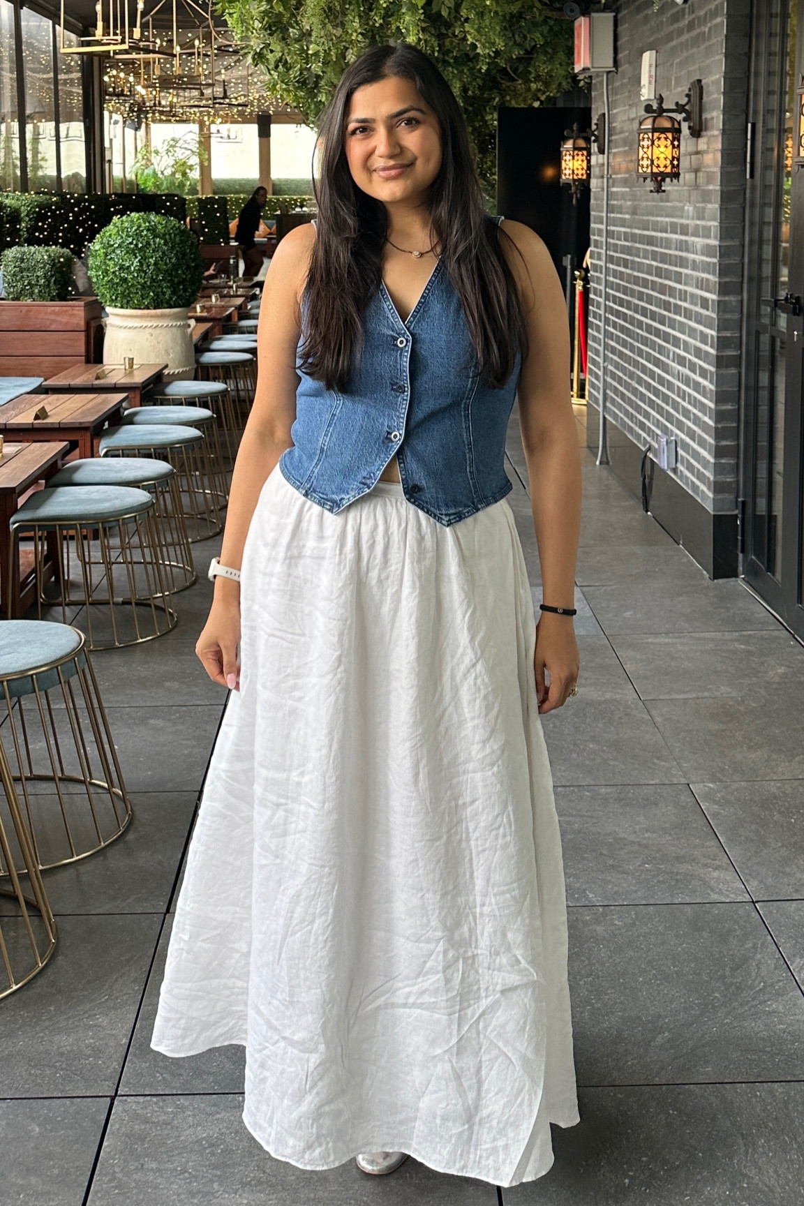 My go to summer look with a twist (aka denim on linen) 

#LTKMidsize
