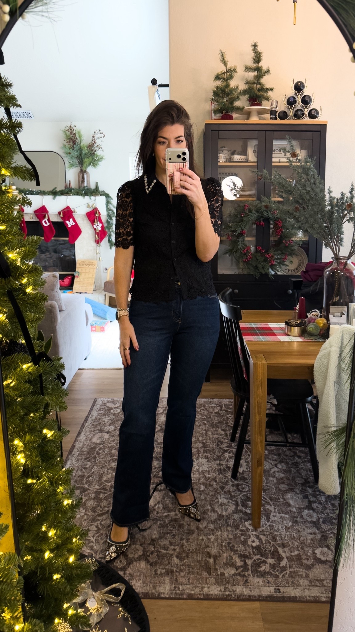In a medium lace collar top and 8 regular boot jeans 

#LTKFindsUnder50 #LTKOver40 #LTKSeasonal