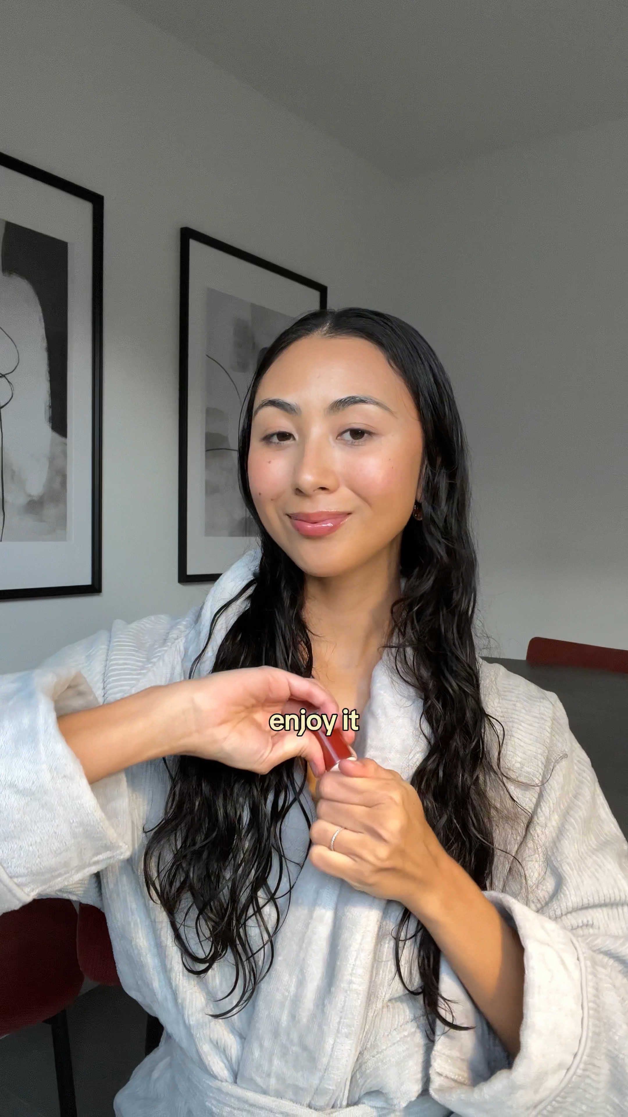 Simple and glowy makeup, focusing on skincare that hydrates your skin 

#LTKbeauty #LTKeurope
