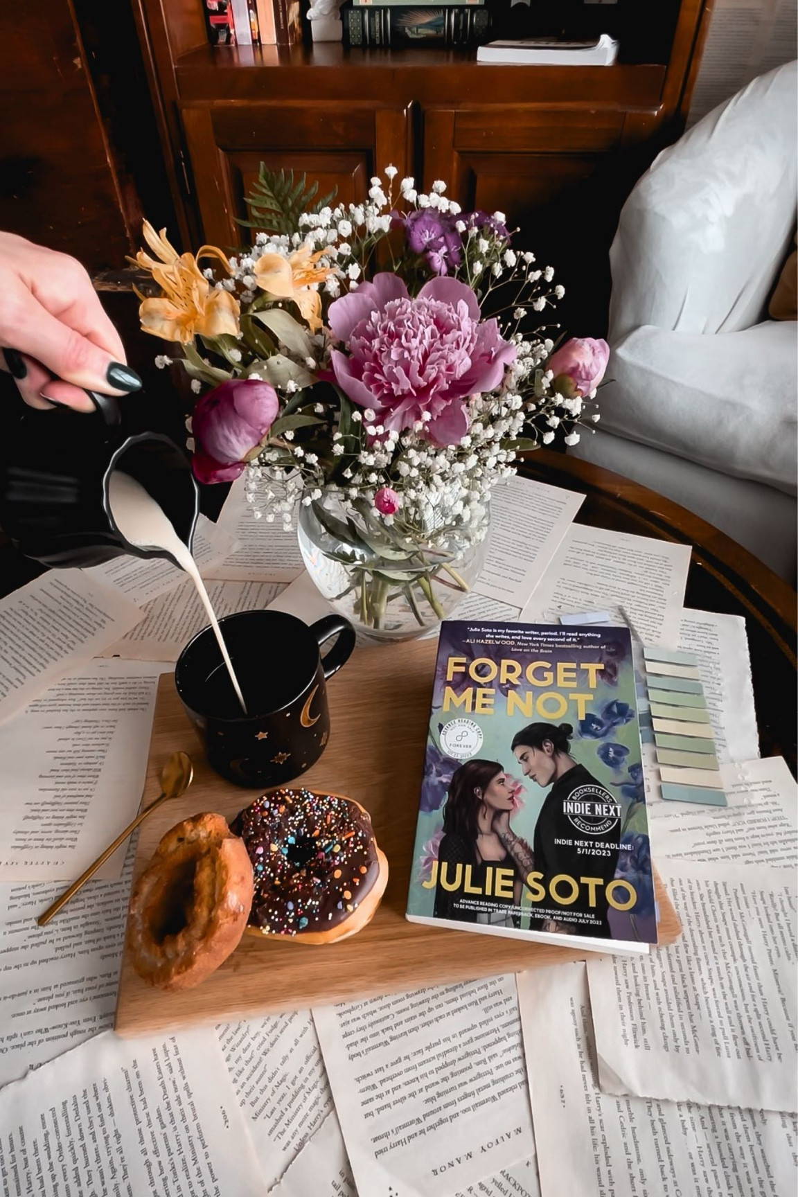 Elliot Bloom must be protected at all costs. 📖🪻

Have you read Forget Me Not by @juliesotowrites ?

This book has one of my favorite grumpy MMCs ever. I just adore him. 🥹

Julie’s second book, Not Another Love Song, comes out this summer and I am very impatiently awaiting its arrival. 

•••••

#romancebooks #grumpysunshine #romancereader #romancequotes #bookquotes #booksandcoffee #forgetmenot #juliesoto #bookboyfriend