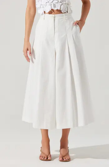 ASTR the Label Rowen Pleated Cotton Culottes in White at Nordstrom Rack, Size Large | Nordstrom Rack