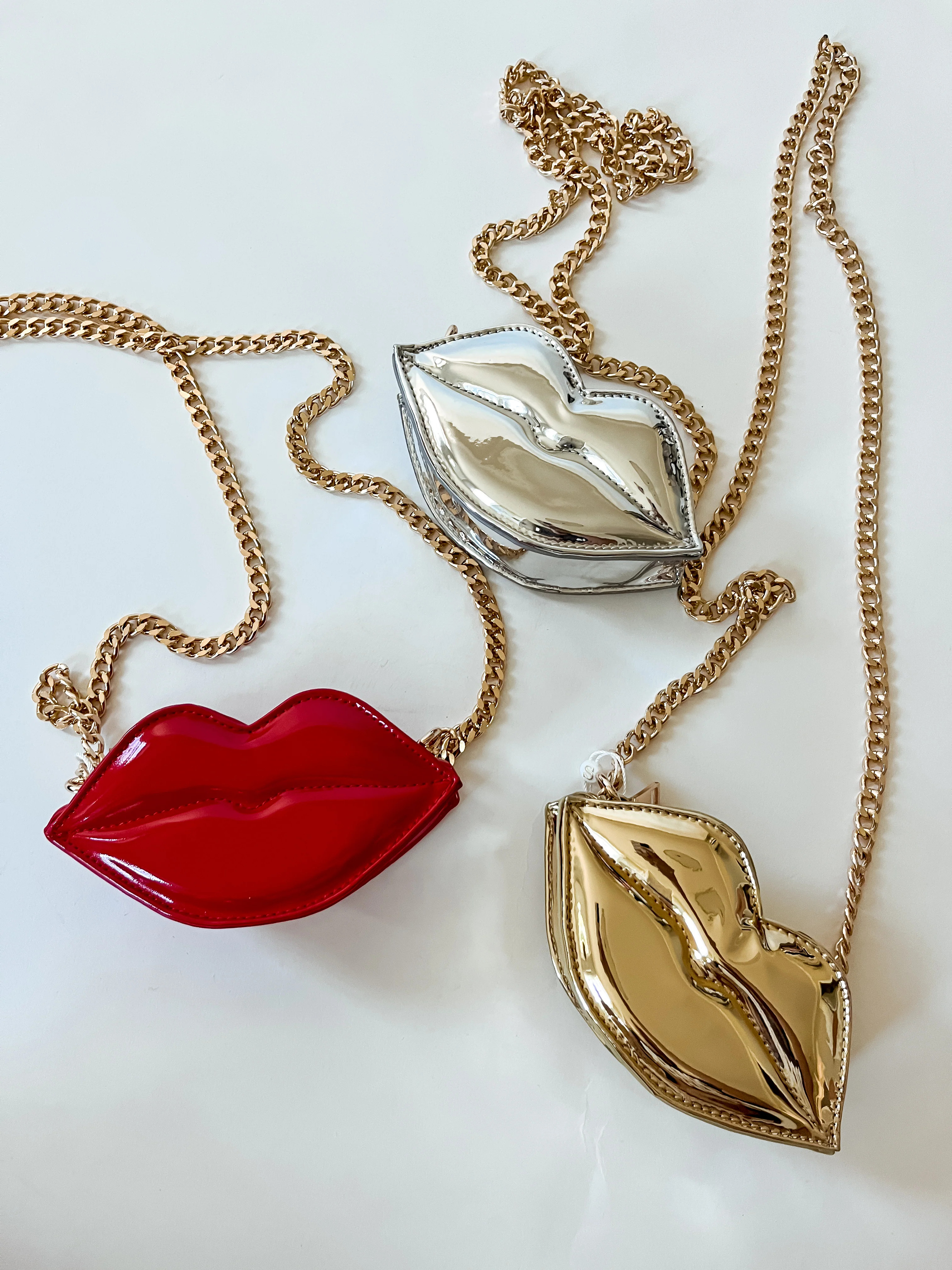 PUCKER UP MINI BAG | Harper's Den